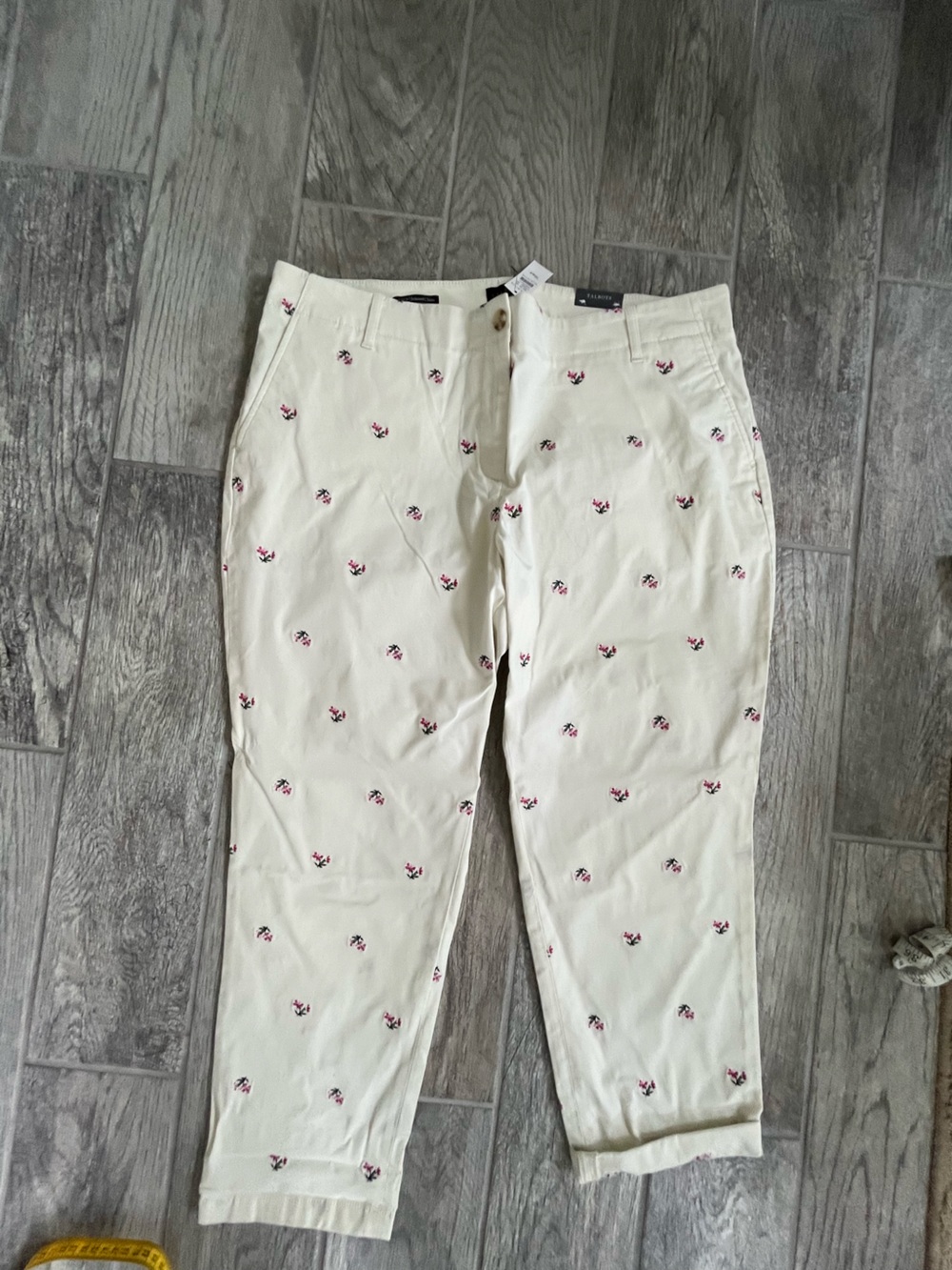 NWT - Talbots Cream Embroidered Women’s Chino Pants